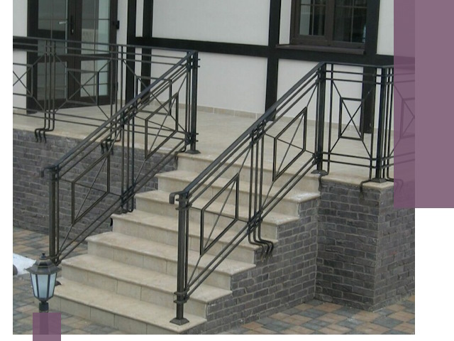 Перила для крыльца в Кизилюрте — монтаж, изготовление и установка