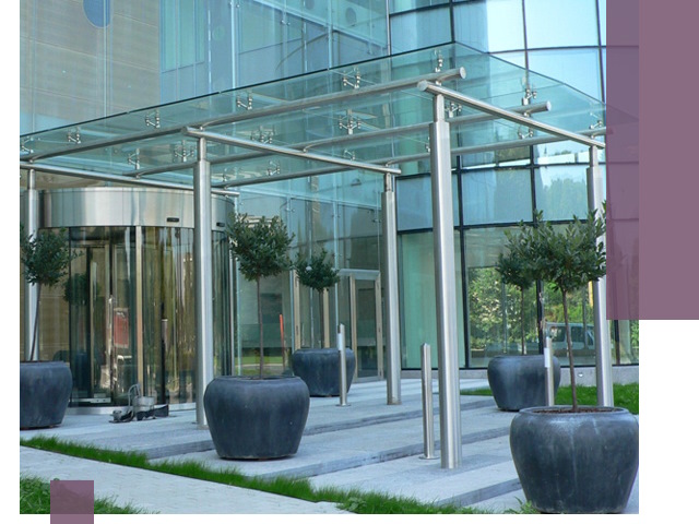 Навесы из стекла на заказ в Кизилюрте — монтаж и установка