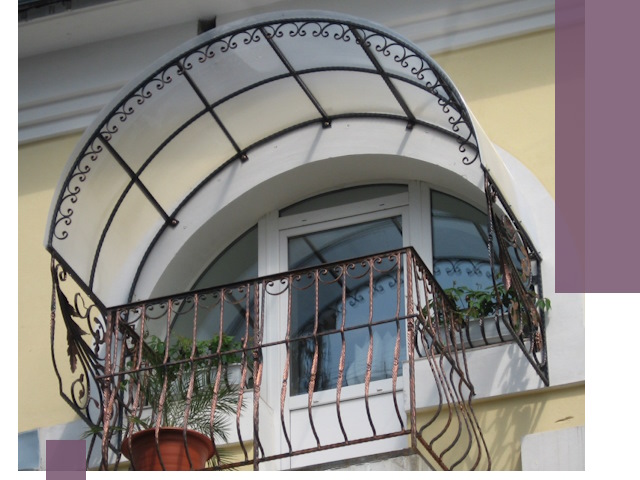 Козырьки над балконом в Кизилюрте — изготовление и монтаж